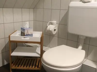 Ein Badezimmer in der Unterkunft Gästehaus Zur Linde