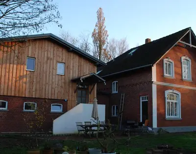 Das Gebäude in dem sich die Ferienwohnung befindet
