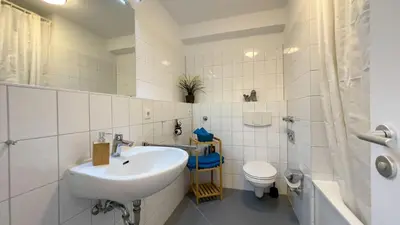 Ein Badezimmer in der Unterkunft Strandhaus Nordseebrandung Fewo A4.2
