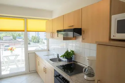 Küche/Küchenzeile in der Unterkunft Strandhaus Nordseebrandung Fewo B1.1