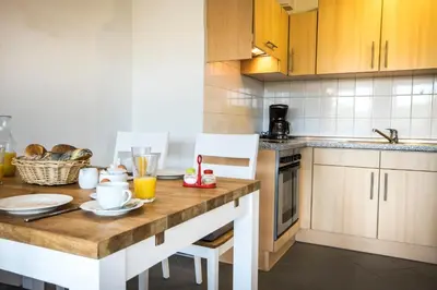 Küche/Küchenzeile in der Unterkunft Strandhaus Nordseebrandung Fewo C1.4
