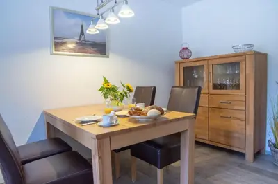 Ein Sitzbereich in der Unterkunft Strandhaus Nordseebrandung Fewo B3.1
