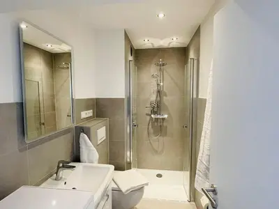 Ein Badezimmer in der Unterkunft Haus Seehund 15
