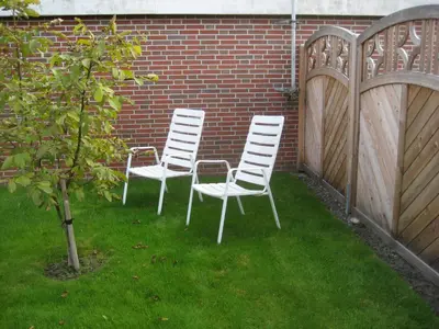 Ein Garten an der Unterkunft Haus Bärbel