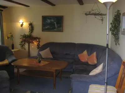 Ein Sitzbereich in der Unterkunft Haus Bärbel