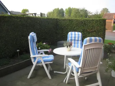 Ein Garten an der Unterkunft Haus Bärbel