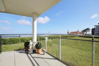 Ein Balkon oder eine Terrasse in der Unterkunft Strandpalais, Whg 02