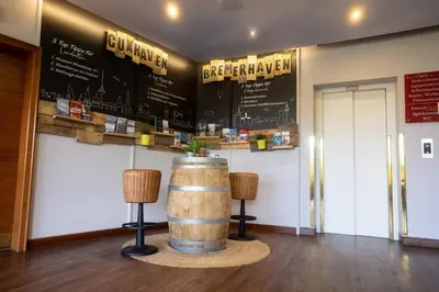 Lounge oder Bar in der Unterkunft Hotel Deichgraf