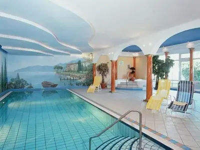 Der Swimmingpool an oder in der Nähe von Hotel Deichgraf