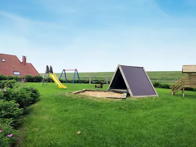 Ein Kinderspielbereich in der Unterkunft Apartment Cuxland Ferienpark-1 by Interhome