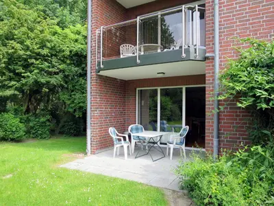 Ein Garten an der Unterkunft Apartment Cuxland Ferienpark-2 by Interhome