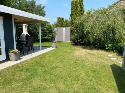Ein Garten an der Unterkunft Ferienwohnung Am Steinkamp