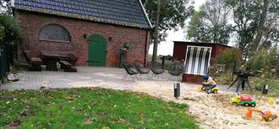 Ein Garten an der Unterkunft Schleusenhof Ferienwohnung
