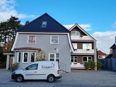 Das Gebäude in dem sich die Ferienwohnung befindet