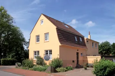 Das Gebäude in dem sich das Bed & Breakfast befindet