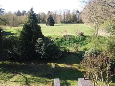 Ein Garten an der Unterkunft Gästehaus am Brockeswald