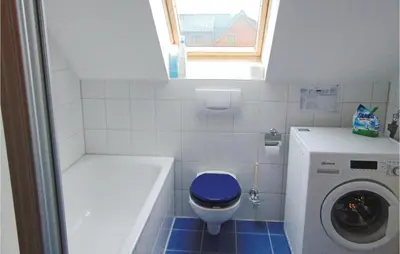 Ein Badezimmer in der Unterkunft Beautiful Home In Wurster Nordseeküste