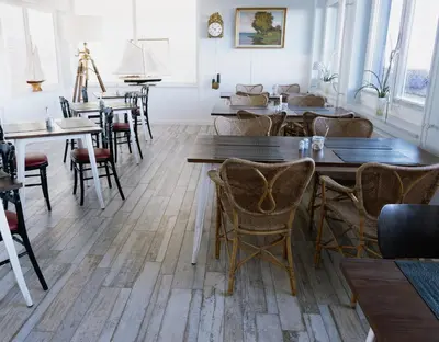 Ein Restaurant oder anderes Speiselokal in der Unterkunft Beachhotel Cuxhaven