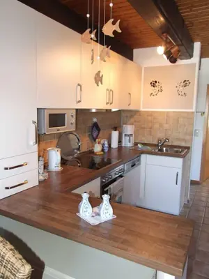 Küche/Küchenzeile in der Unterkunft Ferienwohnung Baade -KEINE MONTEURE-