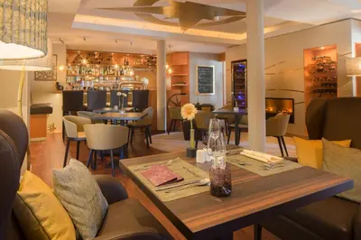 Ein Sitzbereich in der Unterkunft Moin Hotel Cuxhaven