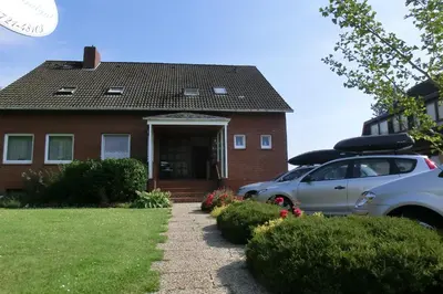 Das Gebäude in dem sich die Ferienwohnung befindet