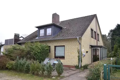 Das Gebäude in dem sich die Ferienwohnung befindet