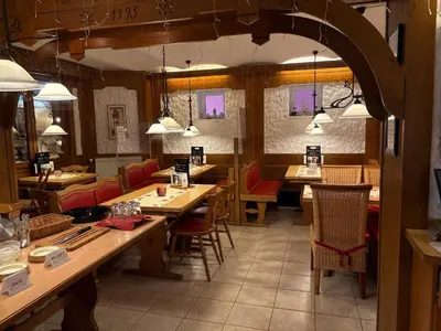 Ein Sitzbereich in der Unterkunft Hotel-Restaurant Nord Stuv