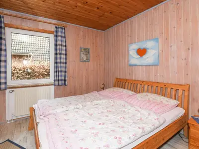 Ein Bett oder Betten in einem Zimmer der Unterkunft Holiday Home Achtern Diek by Interhome