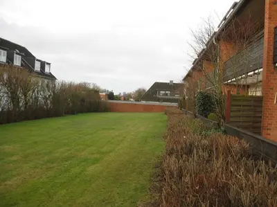 Ein Garten an der Unterkunft Dallacker 01