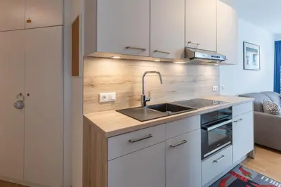 Küche/Küchenzeile in der Unterkunft Haus Elbe 1 Wohnung 13