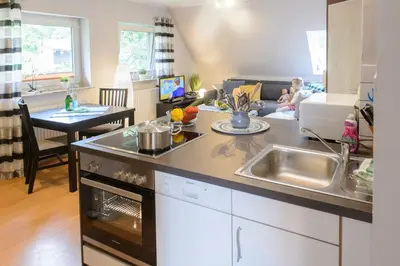 Küche/Küchenzeile in der Unterkunft Ferienwohnung Kiebitz I