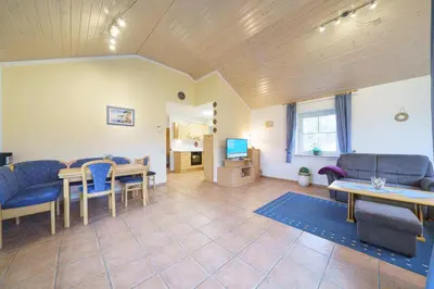 Ein Sitzbereich in der Unterkunft Ferienhaus Pepe