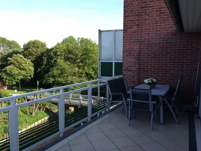 Ein Balkon oder eine Terrasse in der Unterkunft Penthouse Medemspeicher