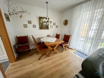 Ein Sitzbereich in der Unterkunft Ferienhaus Alter Duhner Weg 7h