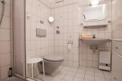 Ein Badezimmer in der Unterkunft Wohnung in Cuxhaven mit einem gemeinsamen Pool