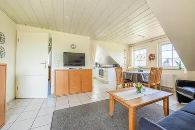 Küche/Küchenzeile in der Unterkunft Ferienwohnung im OG in Friedrichkoog-Spitze