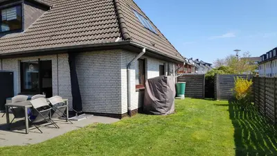 Das Gebäude in dem sich die Ferienwohnung befindet