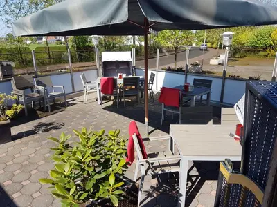 Ein Restaurant oder anderes Speiselokal in der Unterkunft Hotel das Möwenstübchen