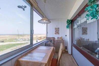Ein Balkon oder eine Terrasse in der Unterkunft Am Sahlenburger Strand Wohnung 8