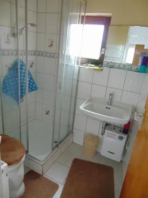 Ein Badezimmer in der Unterkunft Ferienwohnung Ehrich nahe Otterndorf