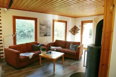 Ein Sitzbereich in der Unterkunft Ferienwohnung MeinFriKo