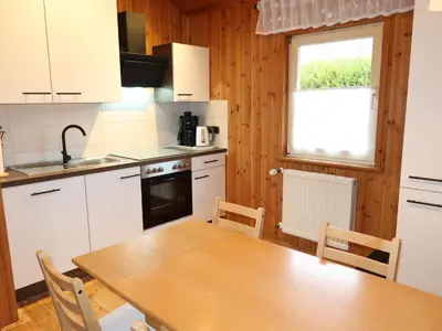 Küche/Küchenzeile in der Unterkunft Chalet Martin by Interhome