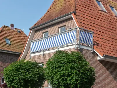 Das Gebäude in dem sich die Ferienwohnung befindet