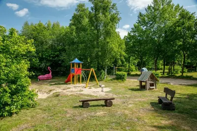 Ein Kinderspielbereich in der Unterkunft KNAUS Campingpark Wingst