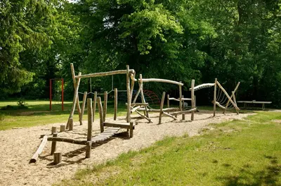 Ein Kinderspielbereich in der Unterkunft KNAUS Campingpark Wingst