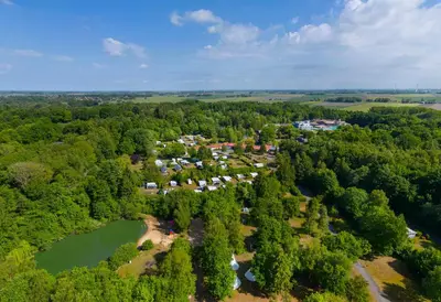 Naturlandschaft in der Nähe des Campingplatzes