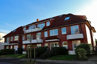Das Gebäude in dem sich das Ferienhaus befindet