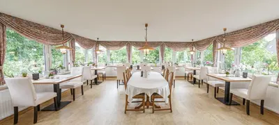 Ein Restaurant oder anderes Speiselokal in der Unterkunft Haus zur Heimat