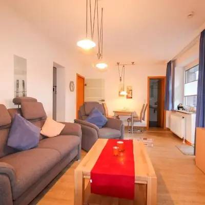Strand und zentrumsnahe Ferienwohnung für bis zu 4 Personen in Döse