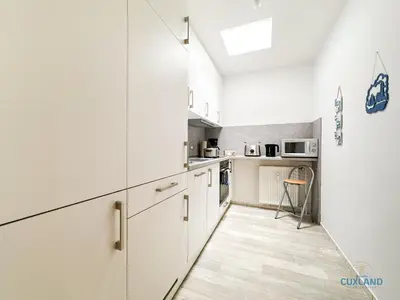 Küche/Küchenzeile in der Unterkunft Auszeit im Haus Elbe Whg.6 in mitten von Döse, 800m bis zum Strand